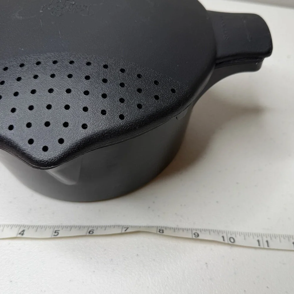 Pampered Chef Micro Cooker Microwave Steamer Large 8 Cup 2 Quart 2778 Black